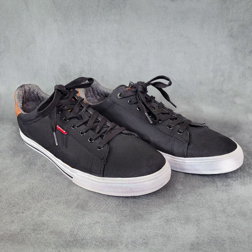 Levi’s Comfort Shoes Black Canvas  Sneakers